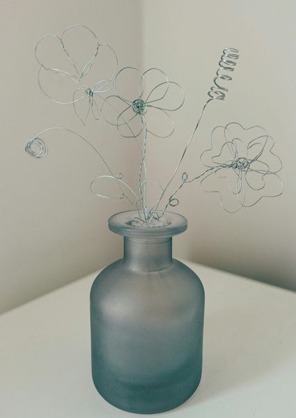  Chậu hoa màu xanh 